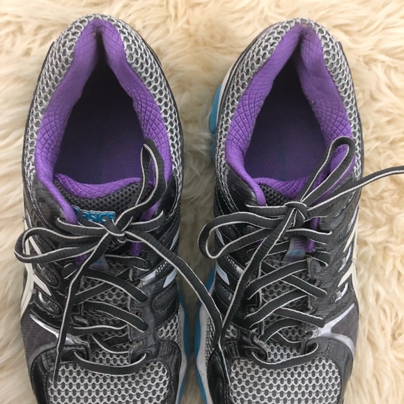 Women’s ASICS - Picture 4 of 6